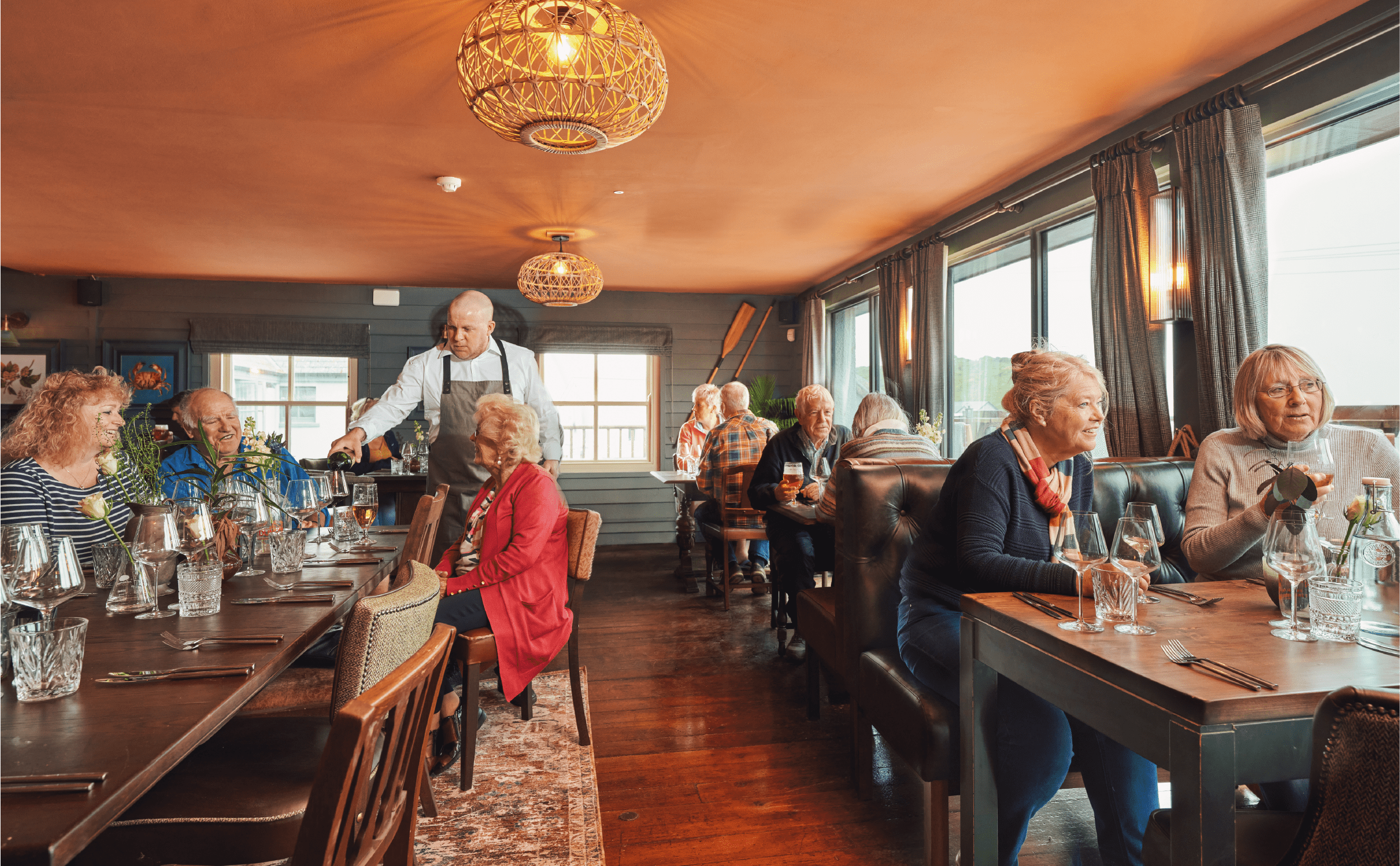 Busy pub in the day.